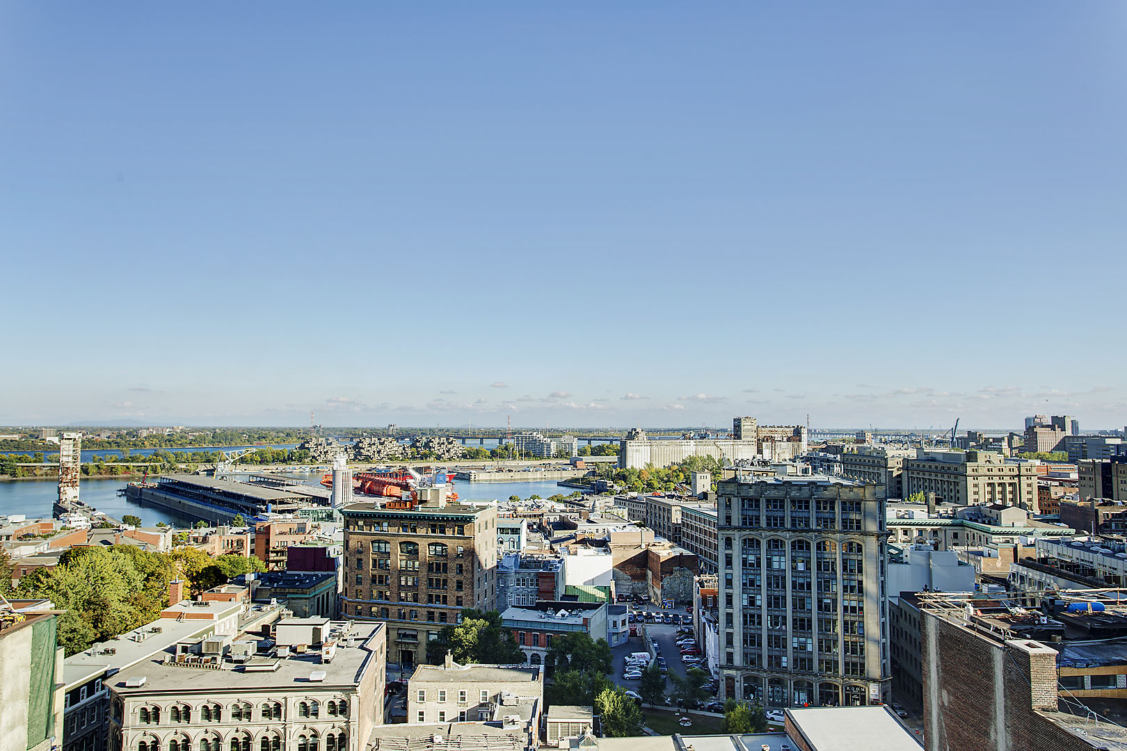 Le 1102 — Additional view